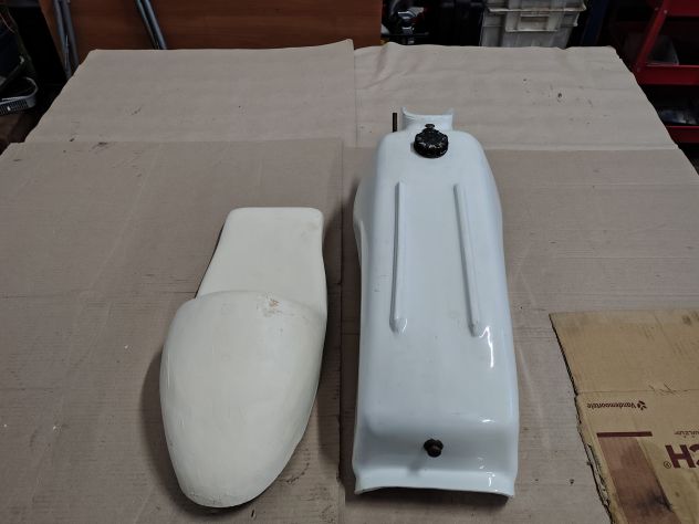 Serbatoio e sellino Aermacchi - Foto 5