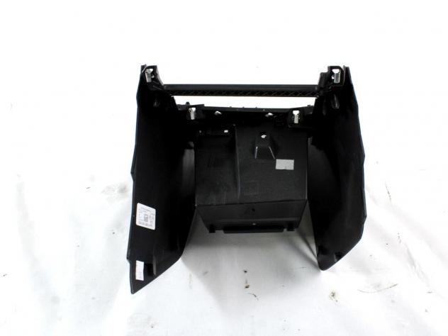 2GA863680AFTI RIVESTIMENTO TUNNEL CENTRALE PARTE ANTERIORE VOLKSWAGEN TROC 1.6 D 85KW 6M 5P (2020) RICAMBIO USATO - Foto 4