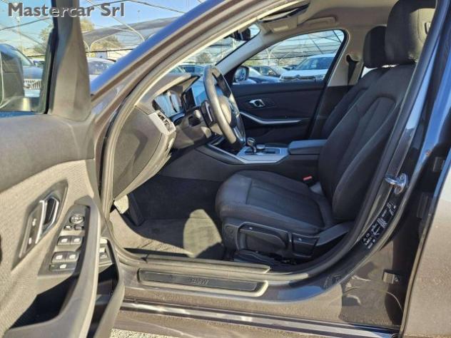 BMW 320 G21 320d Touring mhev 48V xdrive Business Advantag rif. 24189143 - Foto 9