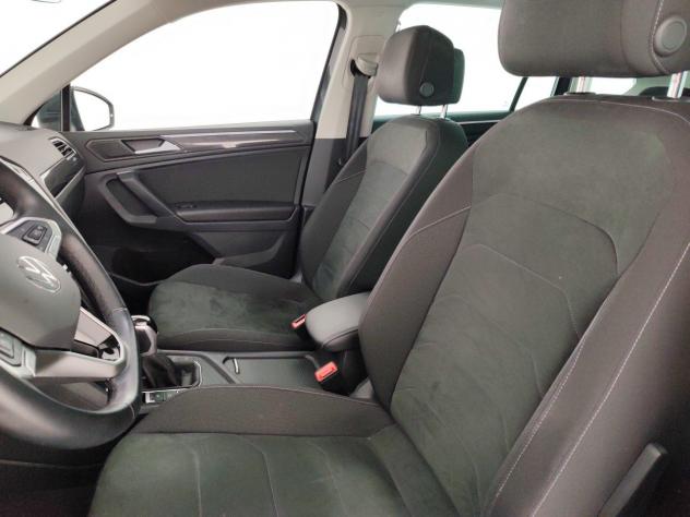 Volkswagen Tiguan 2.0 TDI SCR 110KW Elegance DSG - Foto 9