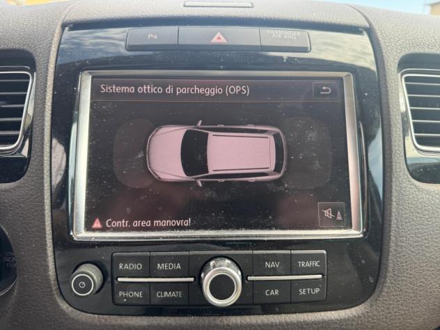 Volkswagen Touareg 3.0 TDI 245 CV tiptronic BlueMotion Techn. Executive - Foto 9