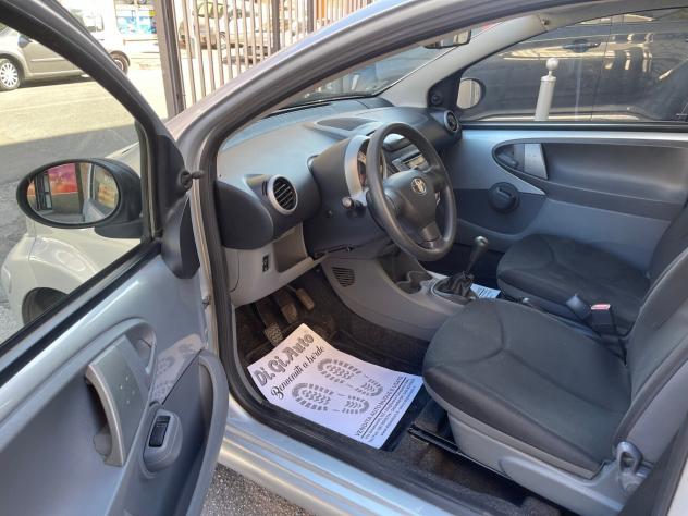 Toyota Aygo 1.0 12V VVT-i Connect - Foto 7