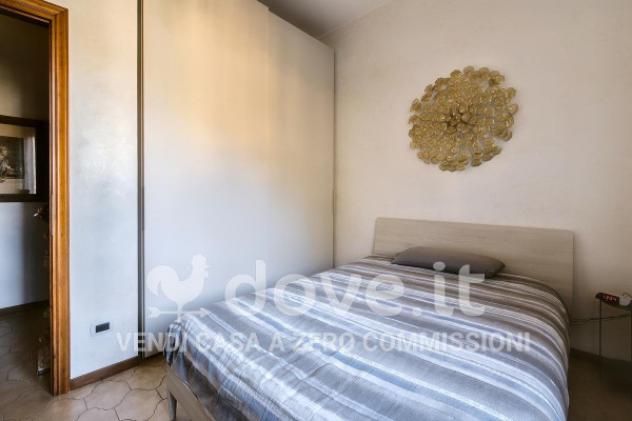 Villa di 244 m² con 5 locali e posto auto in vendita a Laveno-Mombello - Foto 9