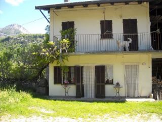 CASA ARREDATA CON SPAZIO INDIPENDENTE A DEMONTE