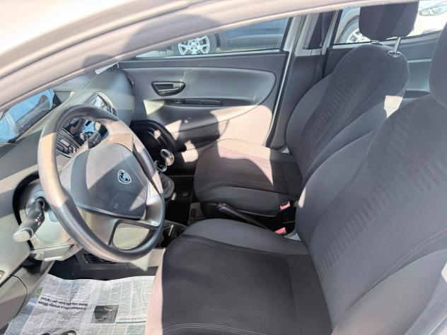 Lancia Ypsilon 1.2 69 CV 5 porte Gold - Foto 10