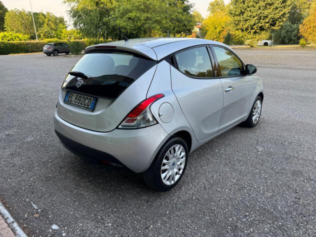 LANCIA - Ypsilon - 1.2 69 CV 5p. S&S Gold - Foto 4