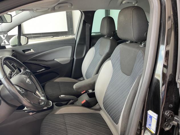Opel Crossland X 1.5 ECOTEC Diesel 102cv Ultimate S&S MT6 - Foto 9