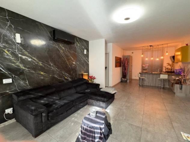 Immobile in asta di 90 m², box auto doppio in vendita a Carate Brianza - Foto 3
