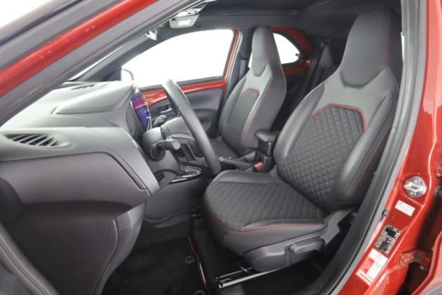 TOYOTA Aygo X Aygo X 1.0 VVT-i 72 CV 5 porte Lounge Air S-CVT rif. 23998834 - Foto 2