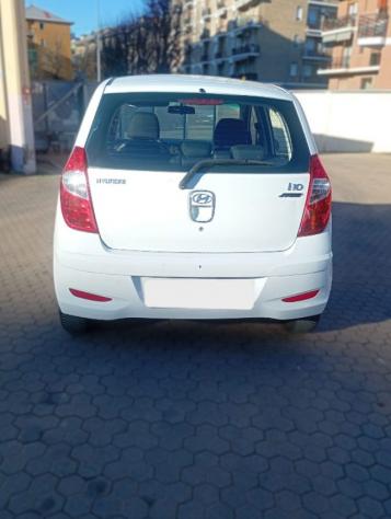 HYUNDAI i10 1.1 12V rif. 23815577 - Foto 8