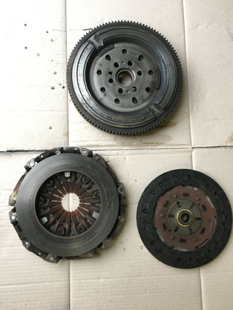 Volano Frizione Disco e Spingidisco Fiat Bravo 1.6 Mjt serie 198