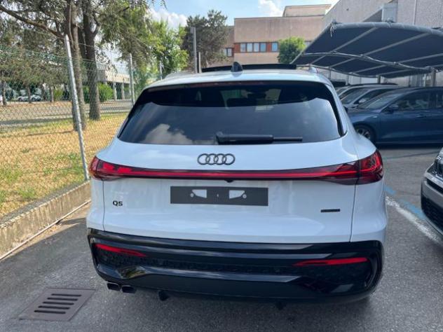 AUDI Q5 40 TDI 204 CV quattro S tronic S Line Identity Km0 rif. 23808485 - Foto 4