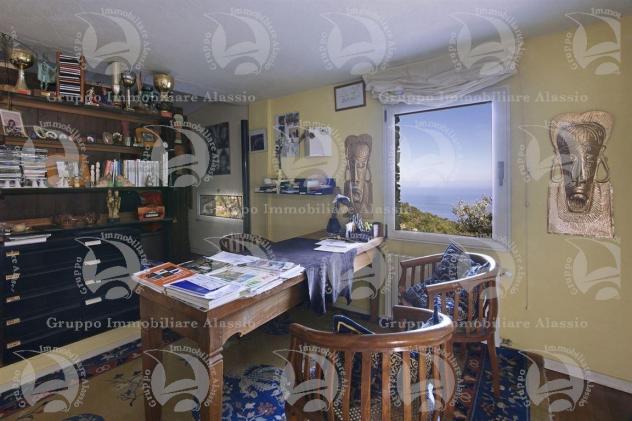 Alassio, grande villa, collinare, con vista golfo. - Foto 14