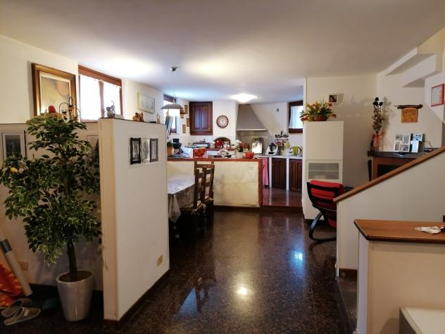 Casa semindipendente in vendita a Avenza - Carrara 190 mq Rif: 1139099 - Foto 9