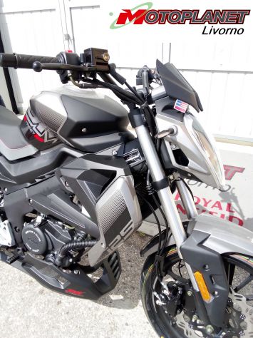 UM XTREET RS 125 - Foto 10
