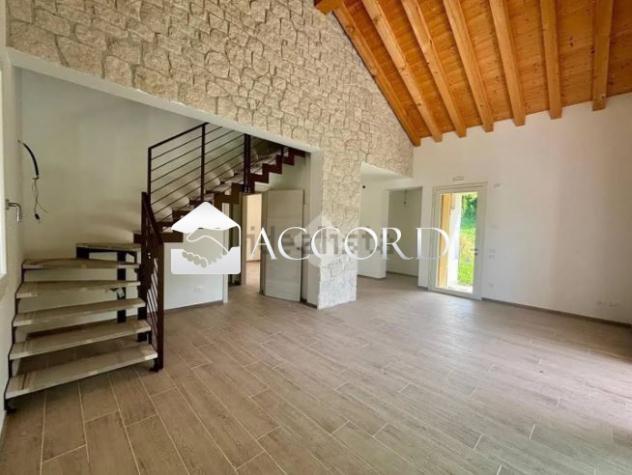 CASA INDIPENDENTE di 3 vani e di 170 mq (CONEGLIANO) rif. MDPX99_9 - Foto 2