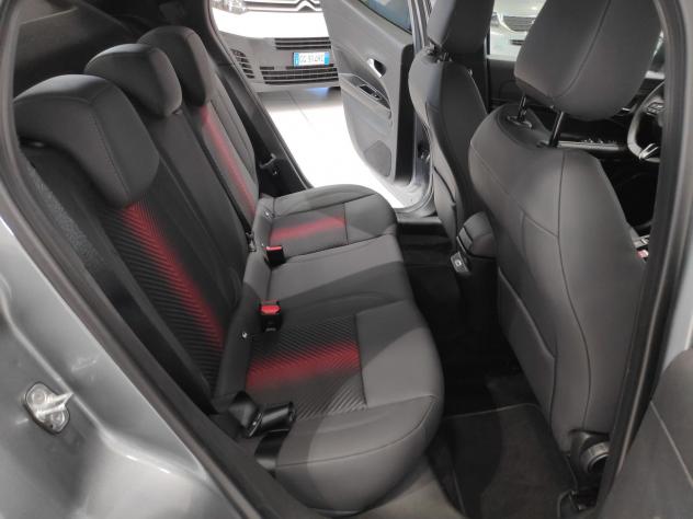 Alfa Romeo Junior Junior 1.2 145 CV Hybrid eDCT6 Q4*4x4* - Foto 6