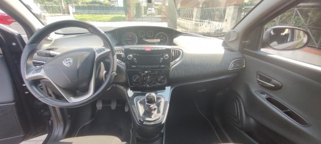Lancia Ypsilon 1.2 69 CV 5 porte GPL Ecochic Gold - Foto 10