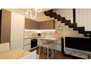 Stupendo Trilocale con Terrazzo in Parquet – Zona Stazione/Centro
