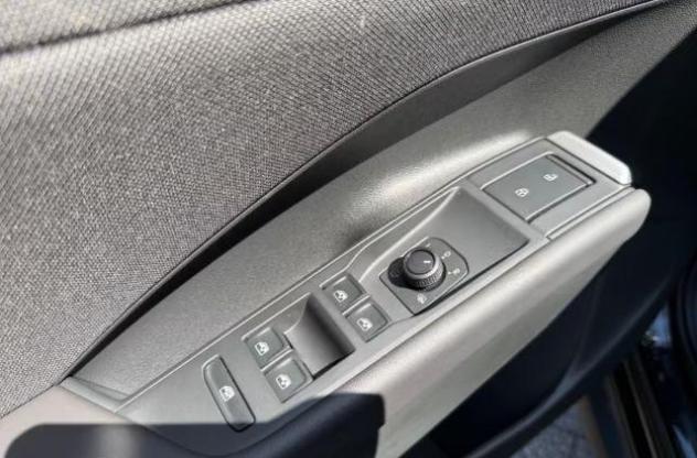 VOLKSWAGEN T-Roc 1.5 eTSI DSG LIFE rif. 24084567 - Foto 10