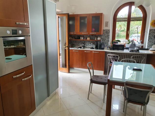 Villa in Vendita in zona NUGOLA con giardino - Foto 20