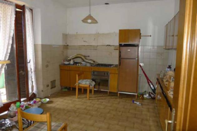Immobile in asta di 180 m² con più di 5 locali e box auto doppio in vendita a Sanza - Foto 3