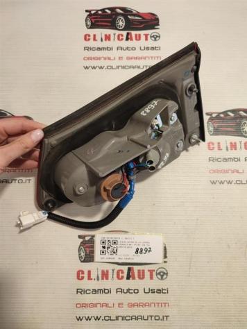 STOP POSTERIORE SINISTRO INTEGRATO NEL PORTELLO LEXUS IS 220 Berlina 8159153071 (0512) - Foto 3