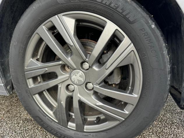 Peugeot 208 PureTech 75 Stop&Start 5 porte Allure Pack neopatentati - Foto 10