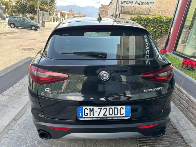 Alfa Romeo Stelvio 2.2 JTD 190 CV AT8 Q4 Business - Foto 5