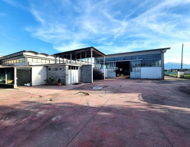 Capannone commerciale in vendita a Antraccoli - Lucca 950 mq Rif: 1354697