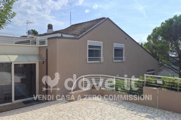 Villetta a schiera di 328 m² con più di 5 locali e posto auto in vendita a Pesaro - Foto 17