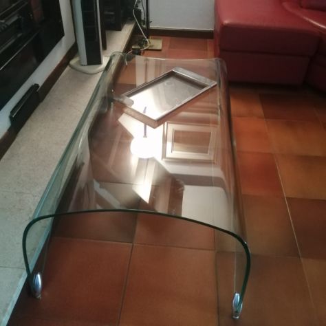 Tavolo in vetro Genio, designer Massimo Iosa Ghini