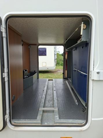 CAMPER AIESISTEM RENAULT SEMINTEGRALE MONOSCOCCA DINETTE LETTO MATRIMONIALE GARAGE CLIMATIZZATORE FOTOVOLTAICO PORTAMOTO CAMPEGGIO USATI GENERALI 1651 - Foto 9