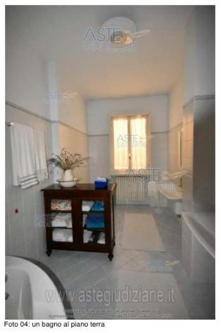 IMMOBILI-IMMOBILE RESIDENZIALE-Frazione Roveleto - via Pescara 15 - Foto 10
