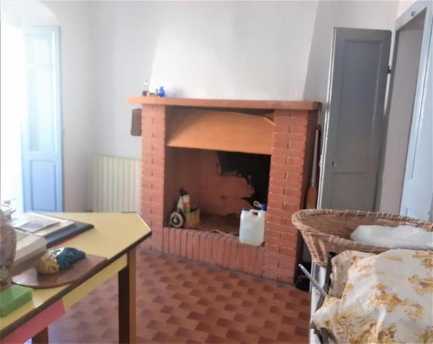 Singola in vendita a Massa