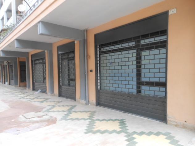 Vairano Patenora vendesi negozio 1 vani 120 Mq zona Vairano Scalo - Foto 2
