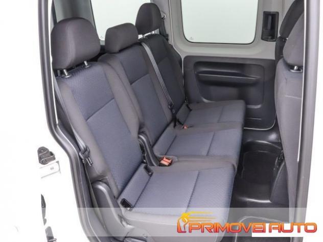 VOLKSWAGEN Caddy 2.0 TDI 102 CV Trendline rif. 19459103 - Foto 6