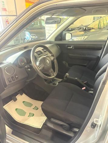 Suzuki Swift 1.3 4x4 5p. GL - Foto 3