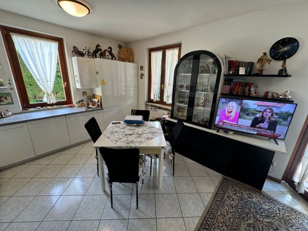 APPARTAMENTO AL PIANO TERRA CON GRANDE GIARDINO PRIVATO - Foto 2