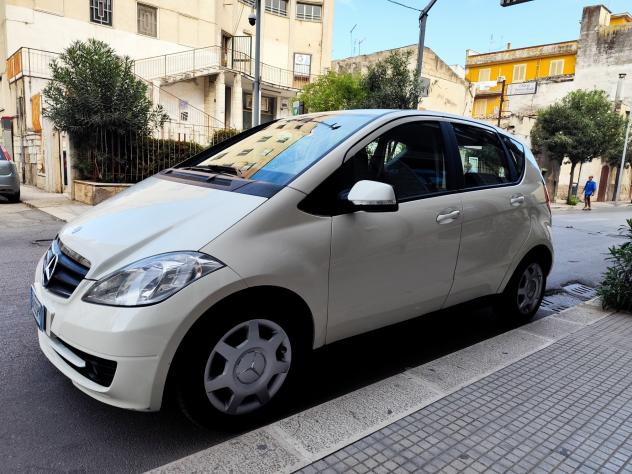 Mercedes-benz A 180 CDI 110CV CAMBIO AUTOMATICO - Foto 4