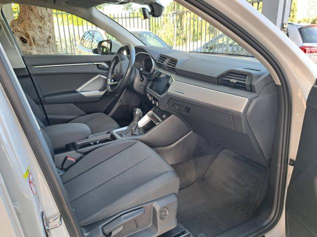 Audi Q3 35 TDI S tronic Business Advanced - Foto 8