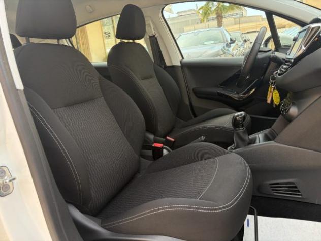 PEUGEOT 208 1.2 82 Business rif. 23949469 - Foto 8