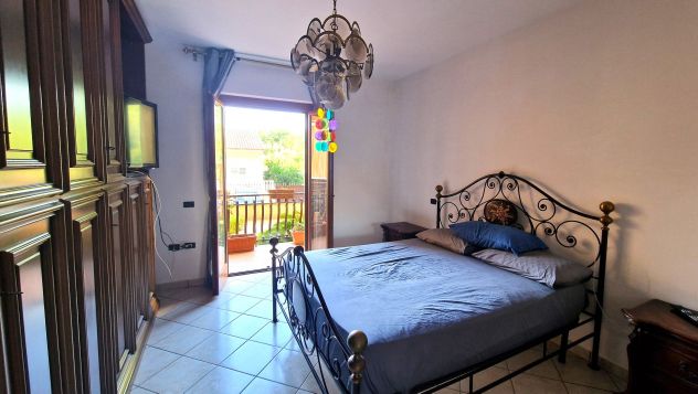 APPARTAMENTO AMPIA METRATURA CON POSSIBILITA' DI GARAGE E DI TERRENO ESCLUSIVI - - Foto 2
