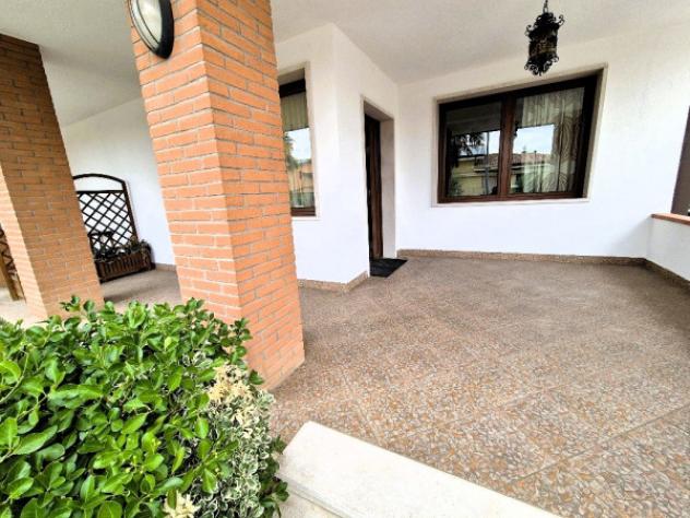 Villa di 205 m² con più di 5 locali e box auto doppio in vendita a Spinea - Foto 2