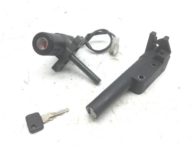 APRILIA LEONARDO 125 BLOCCHETTO ACCENSIONE CON SERRATURA E CHIAVE PIEGATA 1999