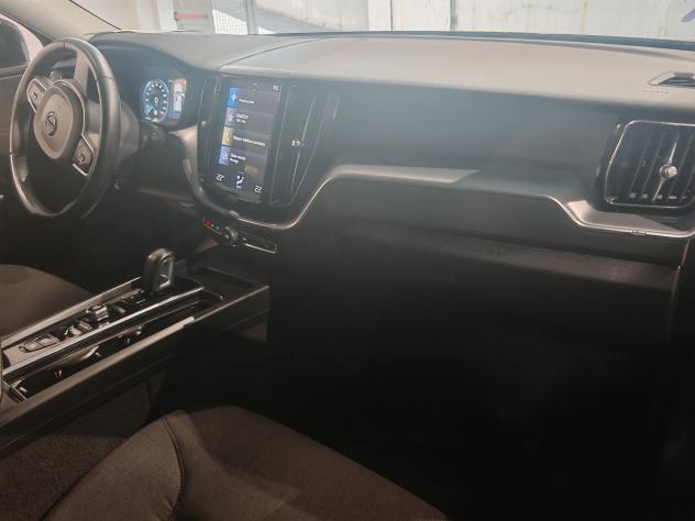 Volvo XC60 B4 automatico Momentum - Foto 6