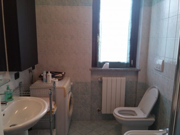 Bilocale con garage incluso e cantina - Foto 7