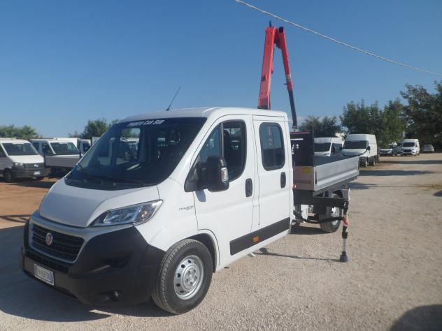 Fiat Ducato doppia cabina cassone con gru