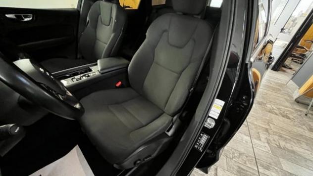 VOLVO XC60 B4 (d) AWD Geartronic Momentum rif. 24093370 - Foto 8