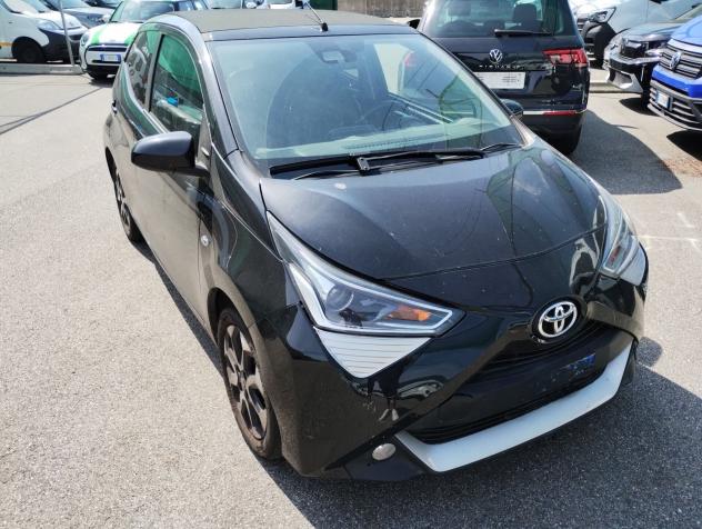 Toyota Aygo Connect 1.0 VVT-i 72 CV 5 porte x-wave MMT/ NEOPATENTATI - Foto 2
